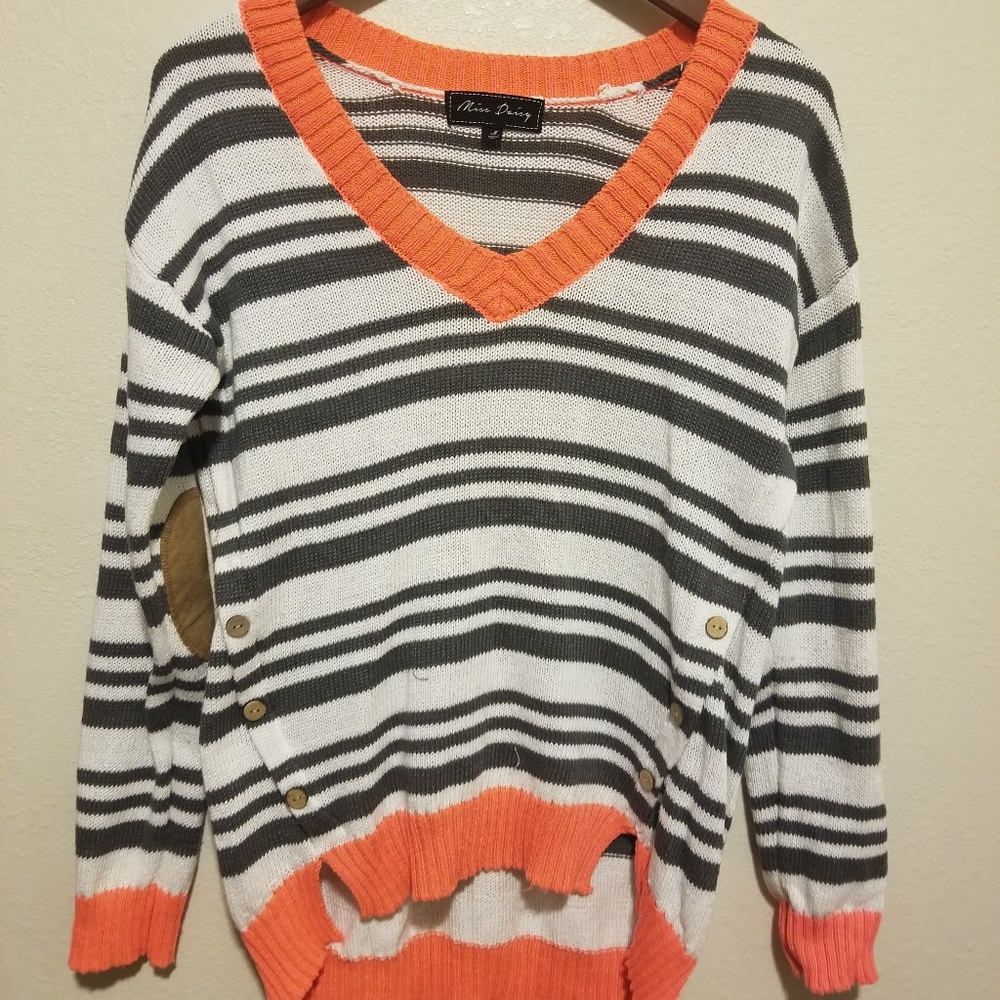 Cute little sweater.   Used about 5 times